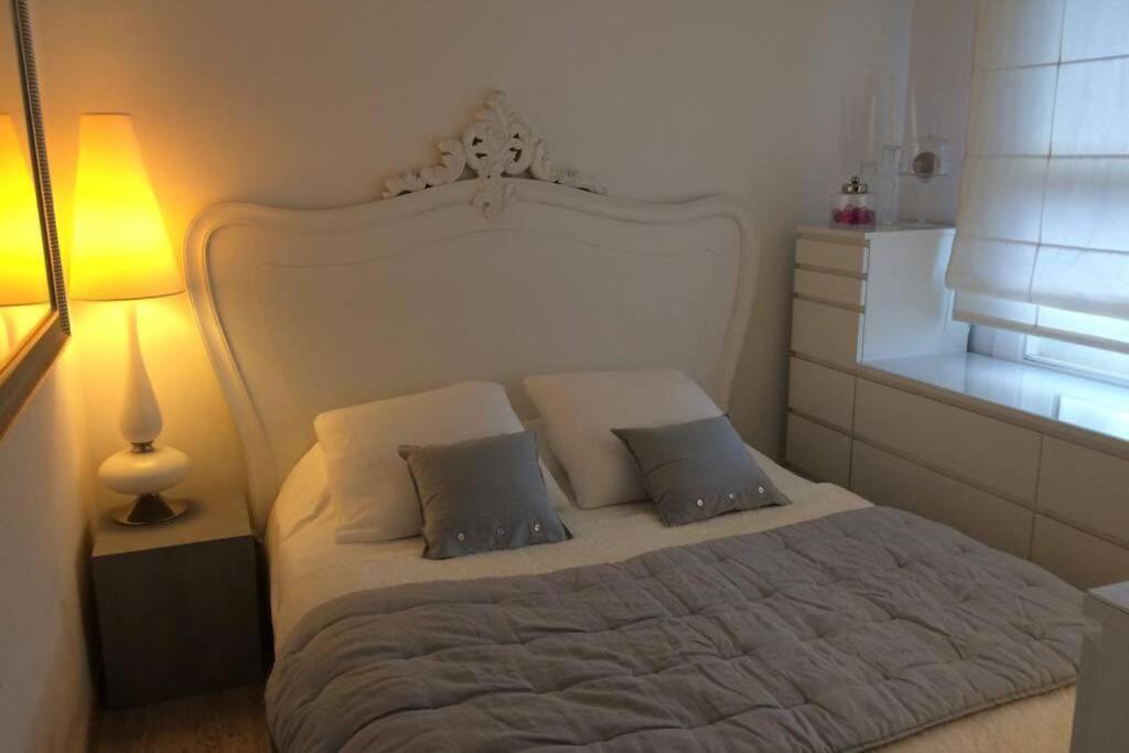 Les Pieds Dans L Eau, Vue Sur Les Iles D'Or Apartment Hyeres Ngoại thất bức ảnh